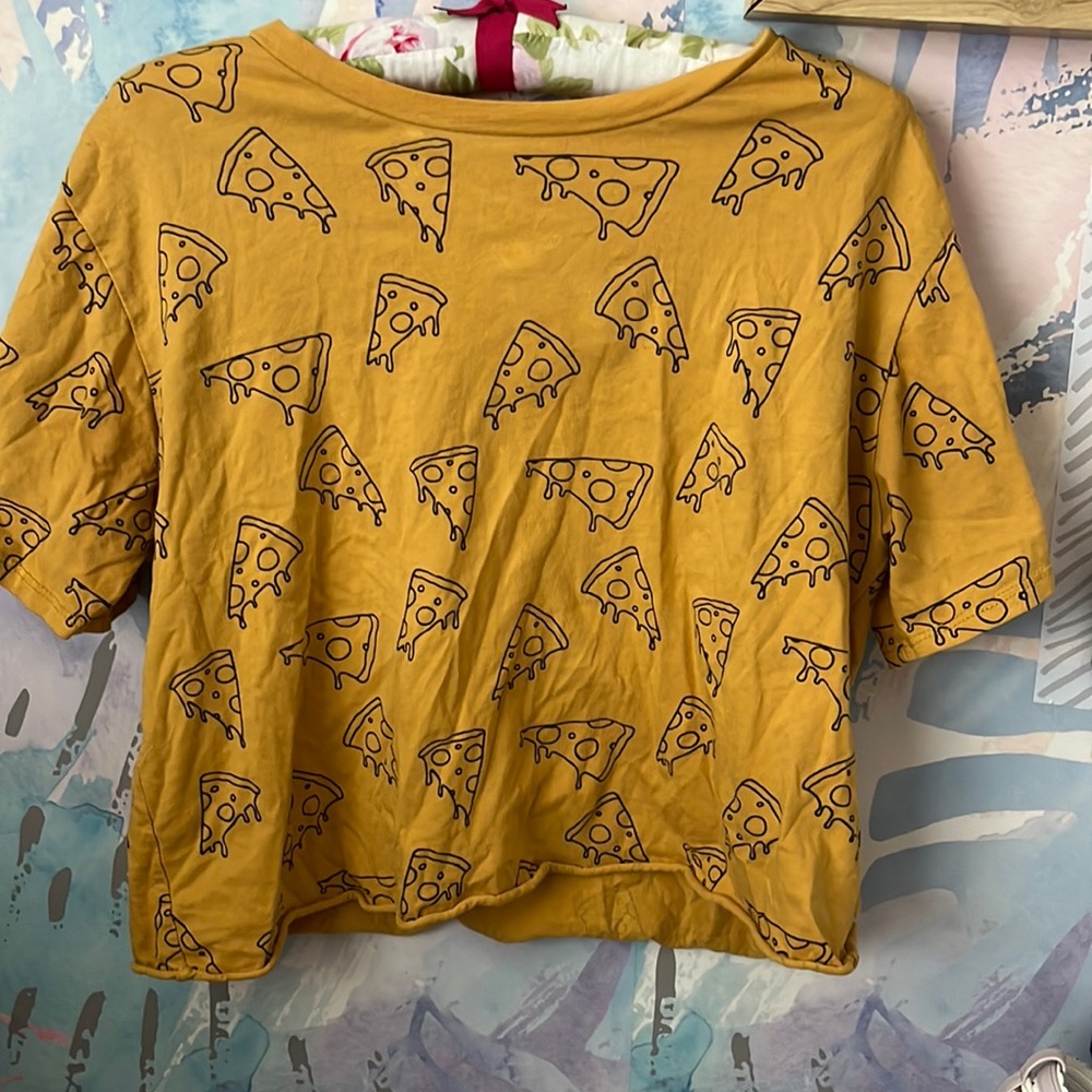 Size medium crop top